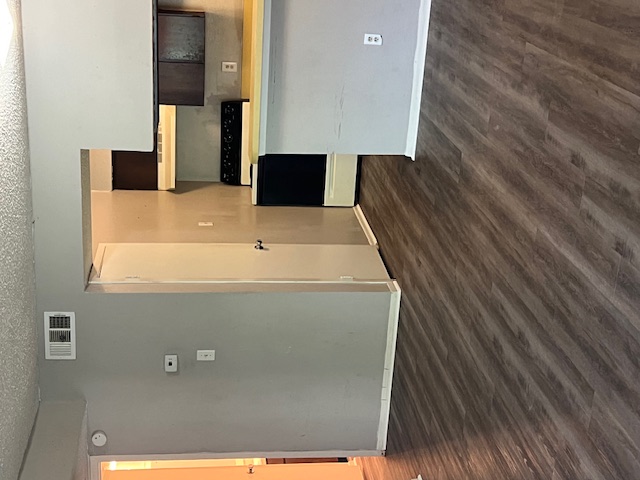 1410 Richmond Road - 203